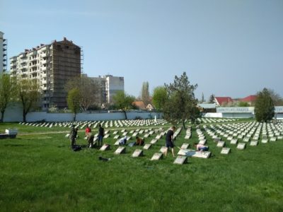 Братские могилы на воинском кладбище